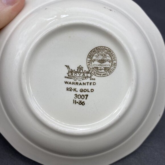 Royal China Tea Saucer & Bowl Set 22K Gold Trim Sebring Ohio Pattern 3007 - Picture 12 of 16